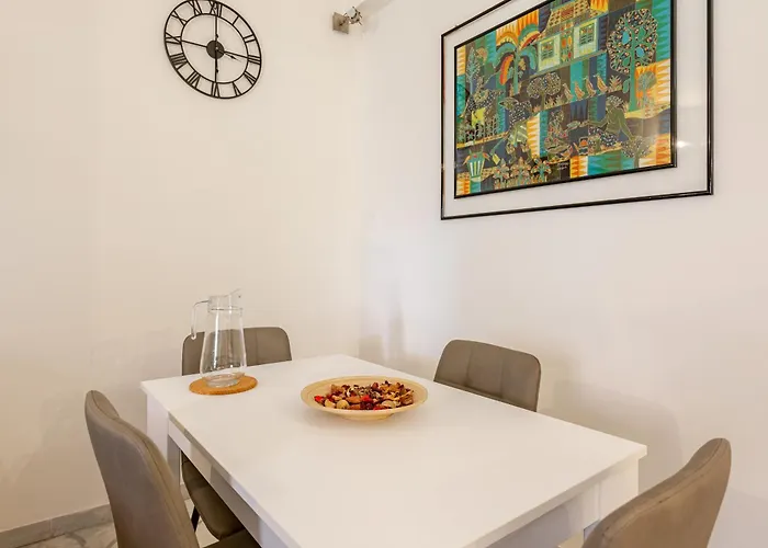 Apartment Modern In Portuense *