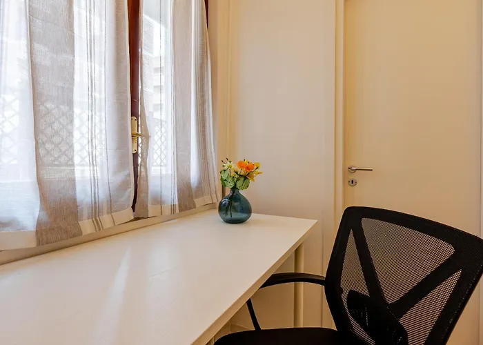 Modern In Portuense